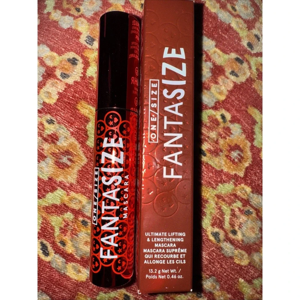 ONE/SIZE Fantasize Mascara Lifts  Lengthens Bodacious Black 24‎ Hour Wear 0.46oz